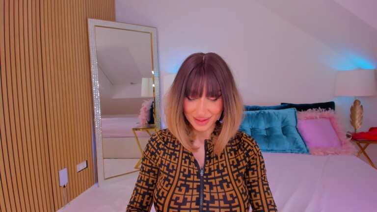 VeneraSecret's Streamate show and profile