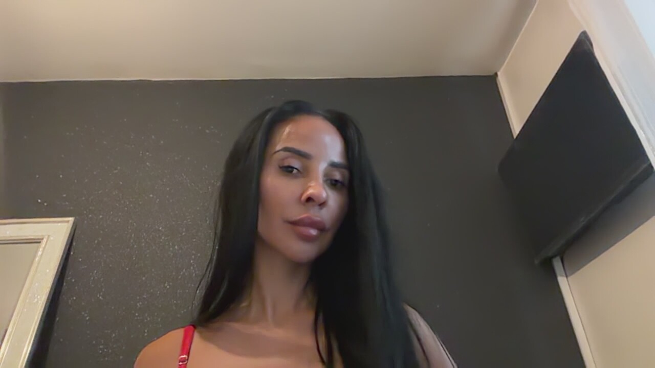 Shybuttcute